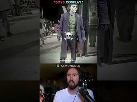 Girls Cosplays VS Boys Cosplays