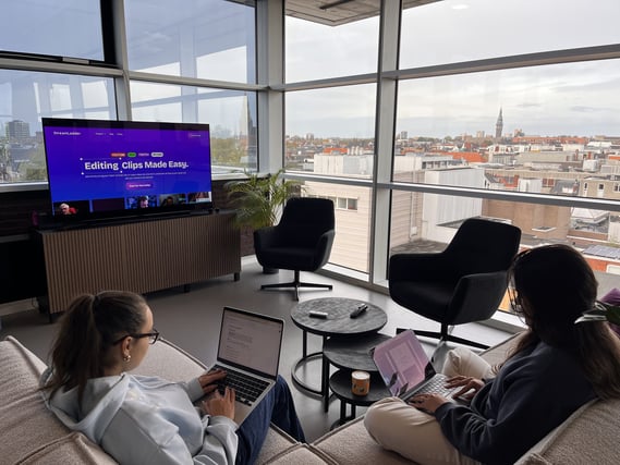 StreamLadder team photo 2